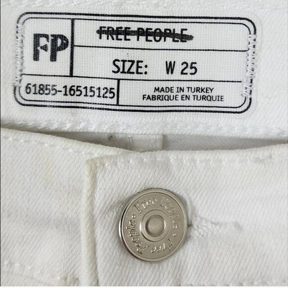 Free People Distressed White Skinny Size 25 Jeans - Picture 3 of 3